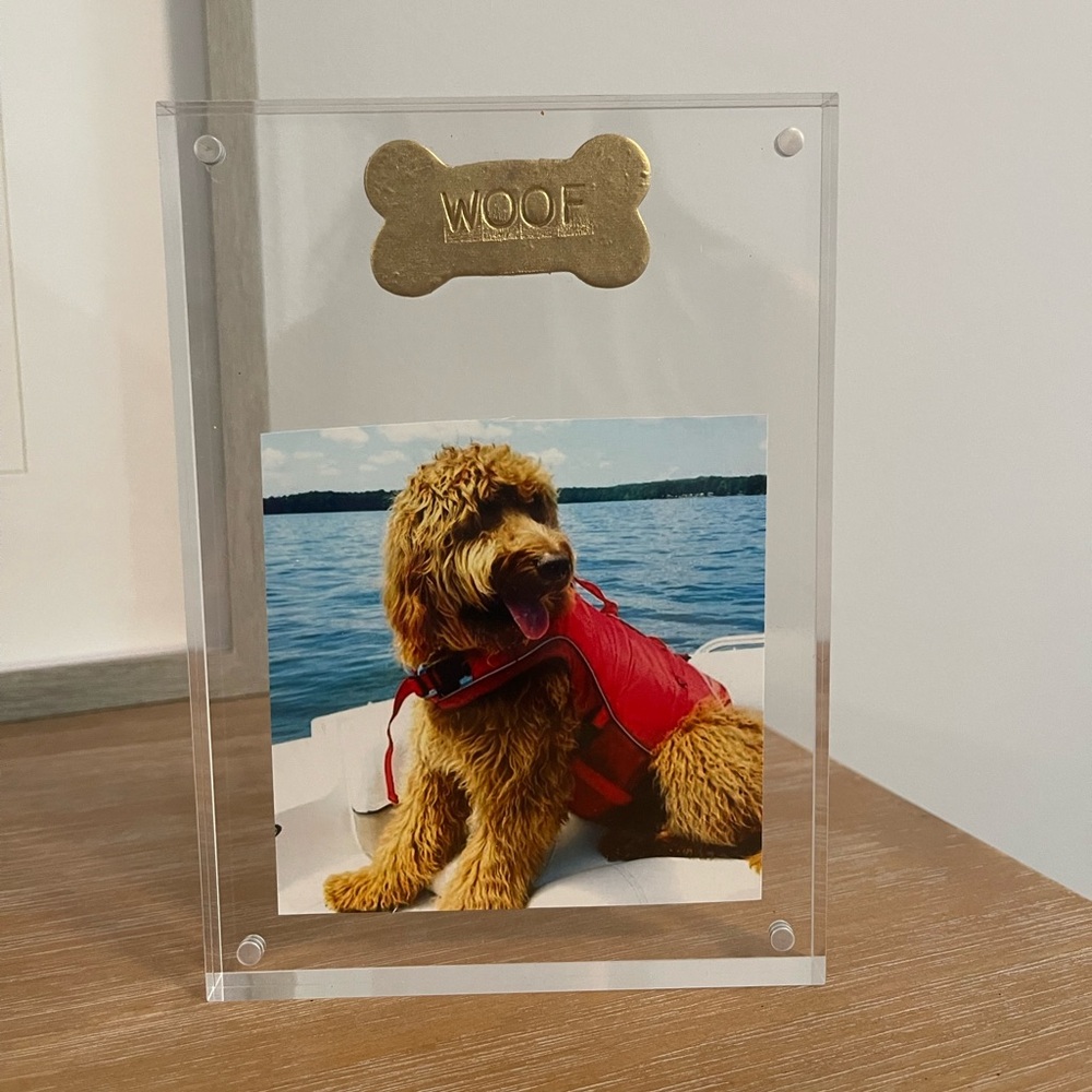 Acrylic “Woof” frame